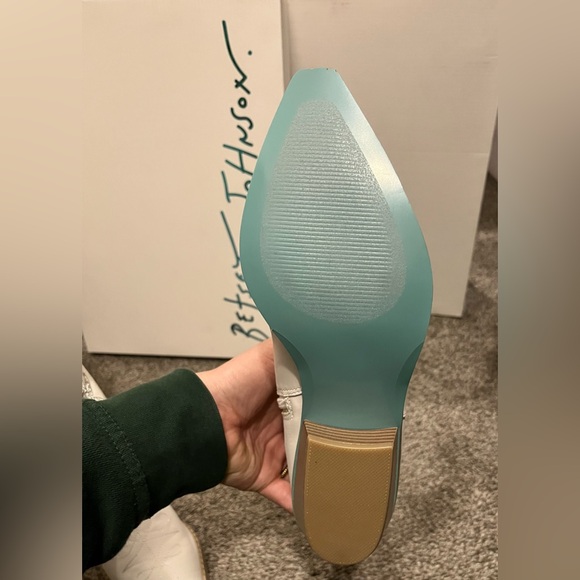 NEW Betsey Johnson SB-Aliza Ivory Western Boots Size 8 Crystal Embellished - Picture 13 of 16